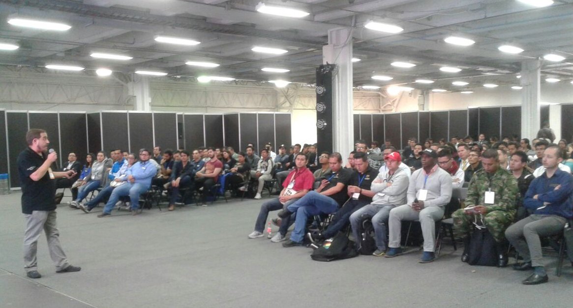RadioHacking's tweet photo. Video de mi ponencia "Homemade TSCM" impartida en Bogotá @Col4punto0 en el pasado @mundohackertv Day Colombia: https://t.co/En6KCpvLMB ¡Una gran experiencia gracias al @Ministerio_TIC colombiano! #Col40MundoHacker Gracias por todo. https://t.co/FMCop5ZI88