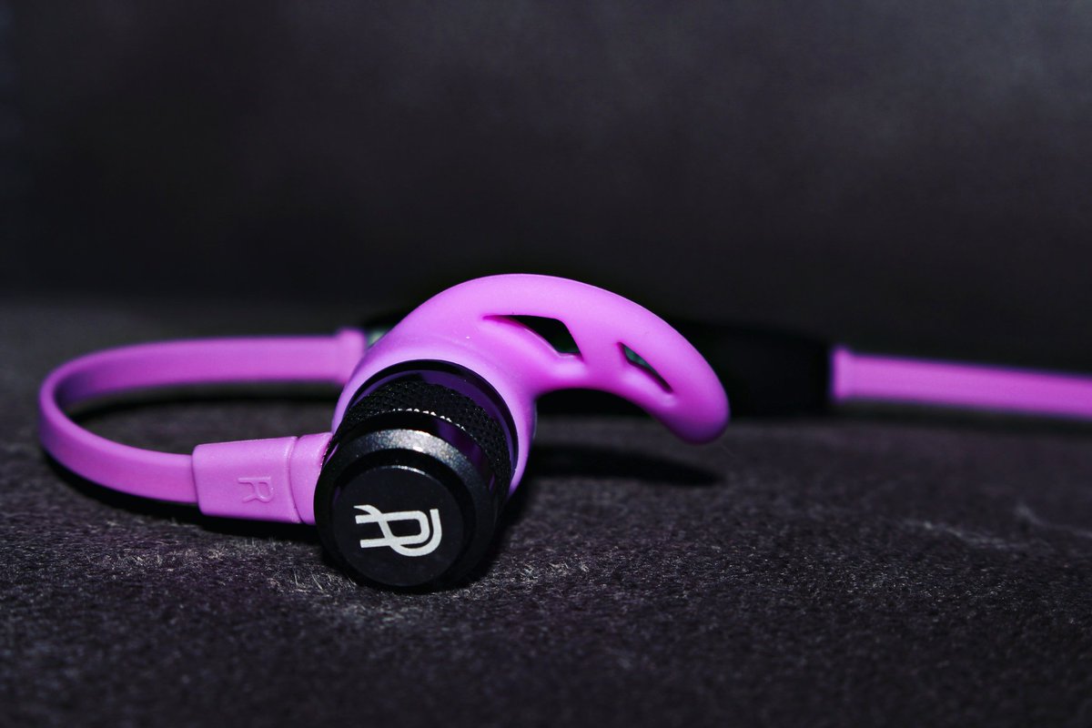 Phonfamily's tweet photo. Be eccentric now. Don't wait for old age to wear purple. #ioSport #phonaudio #wireless #earphones https://t.co/nOY9m7pMWr https://t.co/qzsWw8YtWW