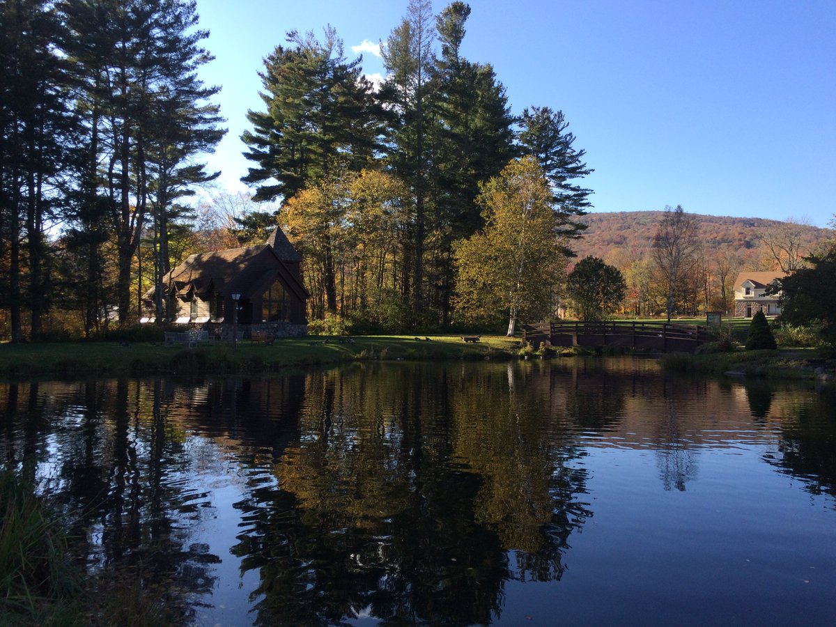 frostvalley's tweet photo. Photo of the Day: Right behind the chapel, #ReflectionPond is waiting for you!
Send your #potd to marketing@frostvalley.org #Frostvalley https://t.co/YSvMFam8P2