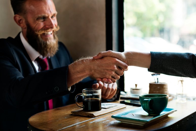 zent_io's tweet photo. Is the communication between your agents and customers at the top of its game? https://t.co/AkMUJHhnoF https://t.co/ppWIgNKVUG