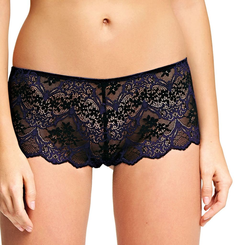 lazeme_living's tweet photo. Autumn is all about vivid colours. The #Btemptd Lace Impression Short shimmers in deep midnight blue lace https://t.co/brSSWOZwgQ #lingerie https://t.co/zum7gAjPwi