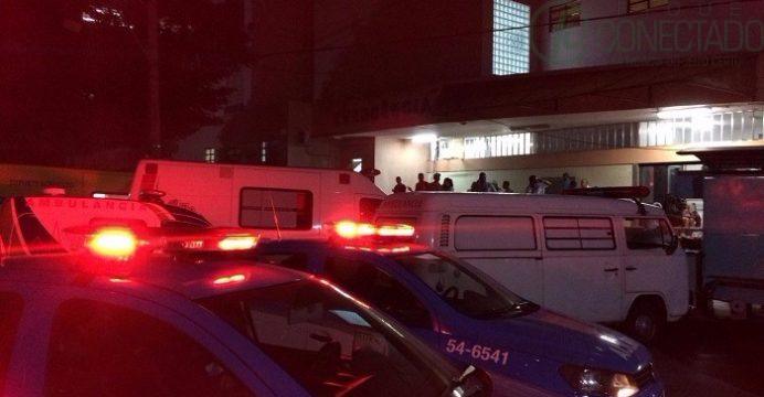 fconectado's tweet image. Fique Conectado | Homem é atingido por tiros no peito durante fuga no Pq. Bandeirantes em Guarus - ...