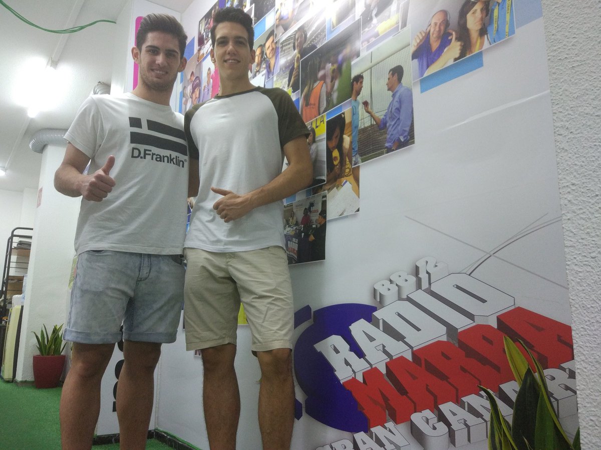 grancanariafs's tweet image. 📻 EN DIRECTO | Iván Gonfaus y Yeray Valiente en @RadioMarcaGC.

➡️ radiomarcagrancanaria.com

#GrancaFS#LNFS