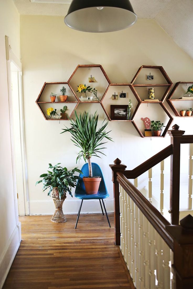 #Honeycomb #Shelves #Architecture #interiordesign
Please RT: ainteriordesign.com/home-decor/hon…