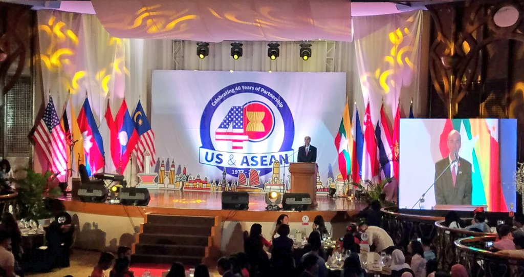 CulturalVistas's tweet photo. Amb. Shields, CDA of @USMission2ASEAN, delivers tonightโs keynote at the #USASEAN40 reception #YSEALISummit https://t.co/VDeK2dxEt9