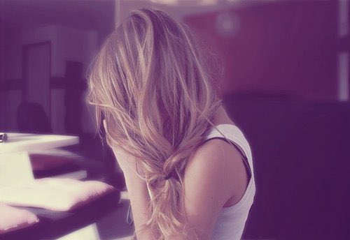 Keeping tabs on a person
may affect another person's heart.

การรับรู้เรื่องบางเรื่องของคนอื่น
อาจจะมีผลต่อจิตใจใครบางคน