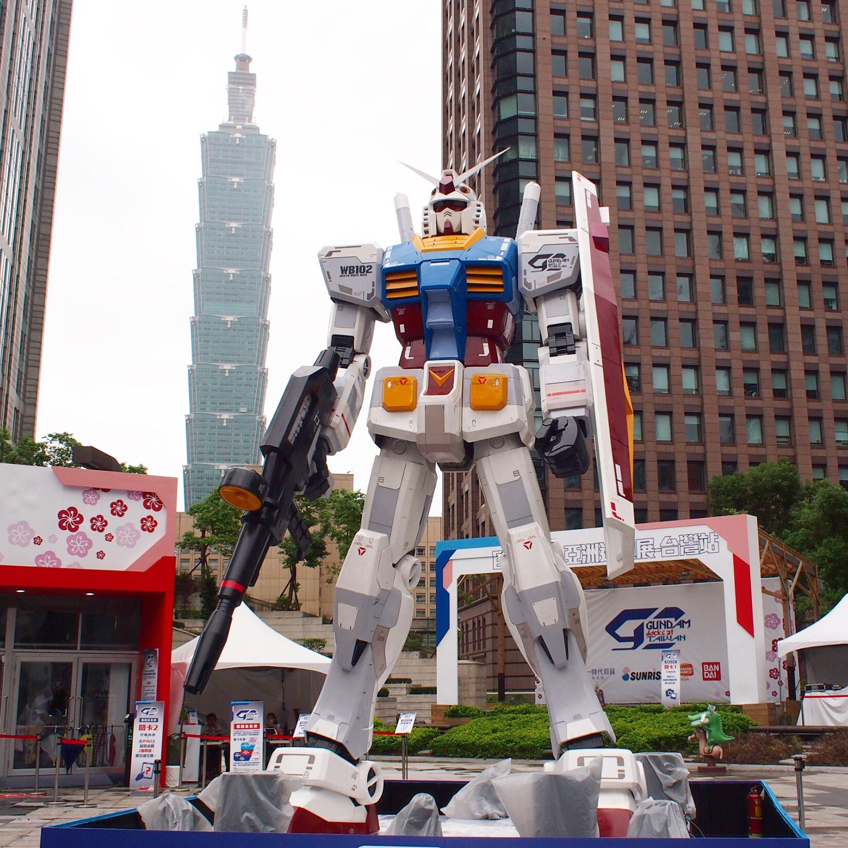 台湾限定 ガンダム 大河原邦男モデル RX-78-2 MG 1/100 台湾限定 ガンダム 大河原邦男モデル RX-78-2 MG 1/100