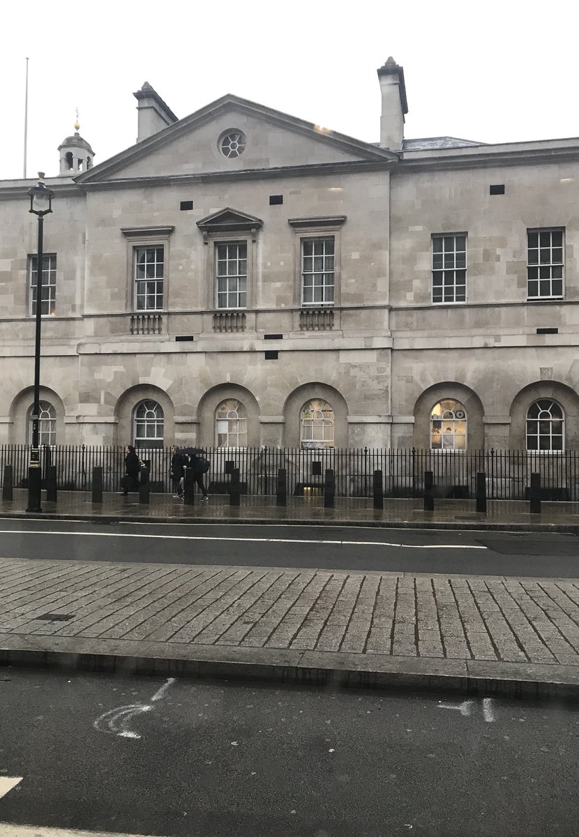 diva_diplomatic's tweet photo. 50 shades of grey #LondonWeatherReport https://t.co/kjiuzliI3U