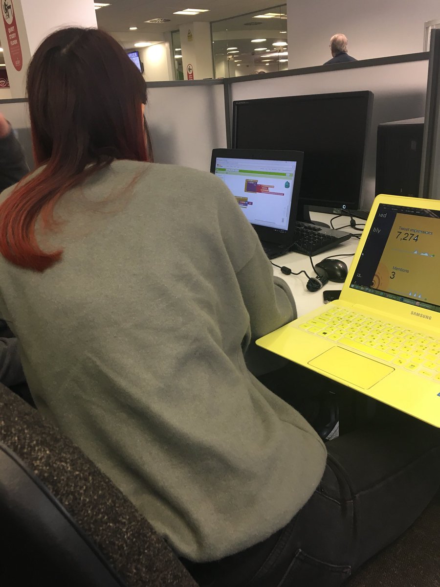 iFindGold's tweet photo. Finishing code and poster #UCLan4wc https://t.co/s9E1FOyK1F