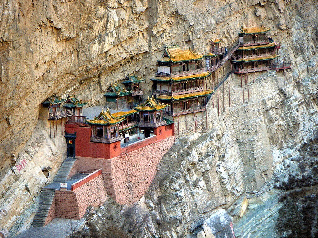 cosavedereaaa's tweet photo. Cosa vedere in #CINA? 🇨🇳 L'Hanging Monastery 🌎🌍🌏 #travel #wanderlust #viaggiare #china #hangingmonastery #oriental #monastery https://t.co/DBvxzX1RQv