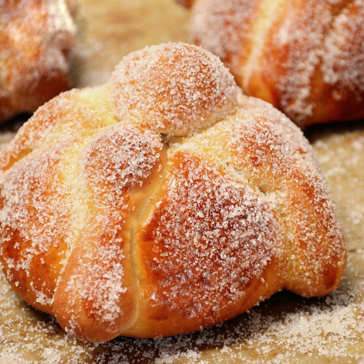 ¡<a href="/GQB_escuela/">GQB arte culinario</a> te enseña a hacer el tradicional pan de muerto desde cero con práctica individual y llévatelo a casa!  Informes al:3070 6077