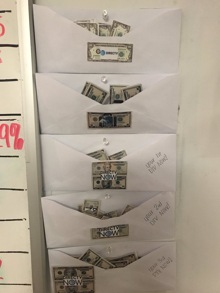 RockinRidge2801's tweet photo. Out here #teamgettingmoney dolla dolla bill y’all!When they see the cash they want more @nichols304 @DaleB1 @404girl @MidAtlantic1860 https://t.co/76sqcSH6en