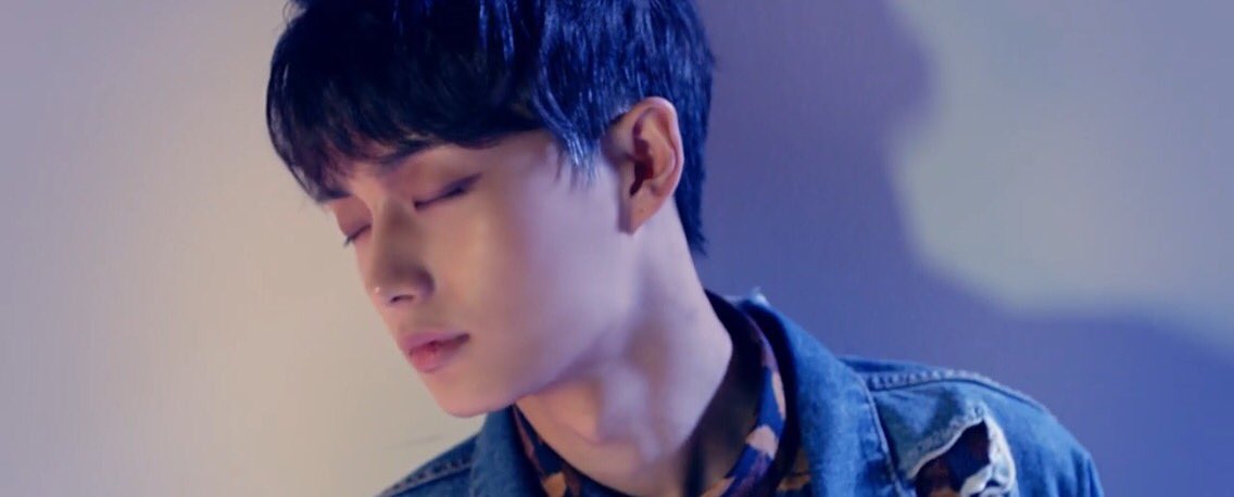 ongnionwoo's tweet photo. Opps 🙈

#JBJDEBUT
#Fantasy https://t.co/LyXR70vqYO
