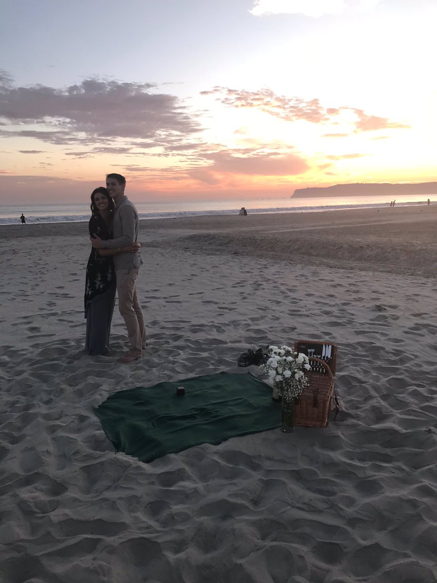 abbyruth18's tweet photo. Congratulations to my amazing big brother and his beautiful new, fiancé 🤗 You guys make my heart so happy. So much love for you guys ❤️ https://t.co/W5MstfjNB9