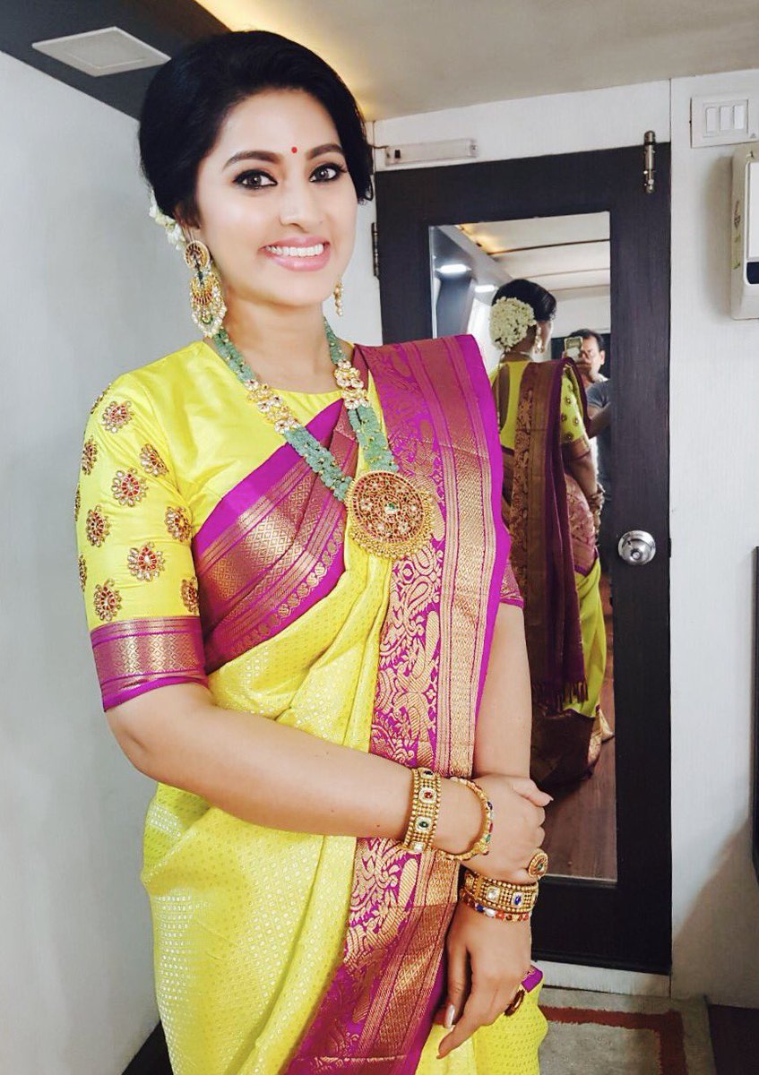 ParvathiDasari's tweet photo. Happy Diwali ✨✨ https://t.co/j8yTlgjIbx