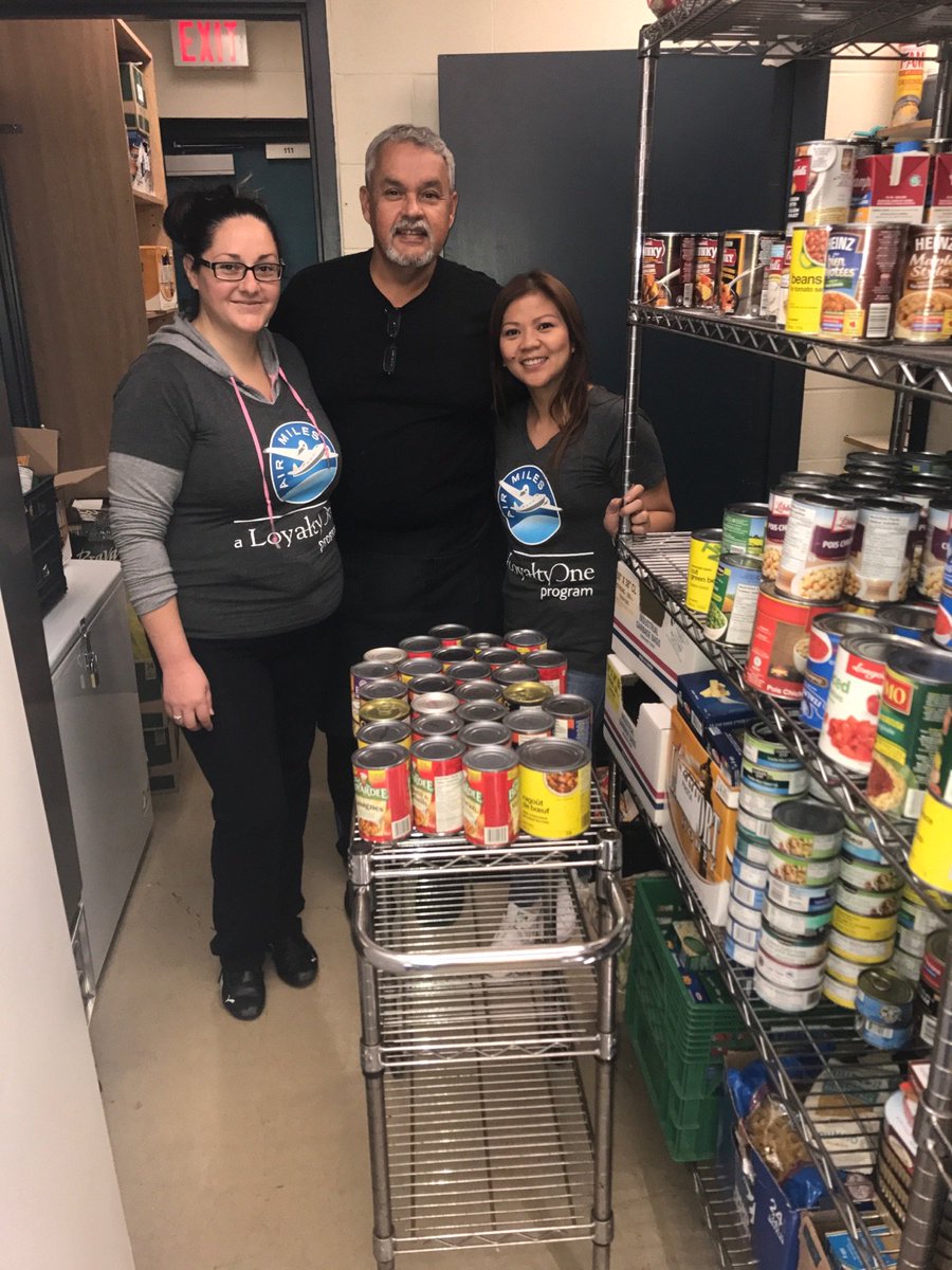 evasinitiatives's tweet photo. Thanks @LoyaltyOne for spending time at Eva's Place today for #communityoneweek! https://t.co/HCZ7DOy6ms