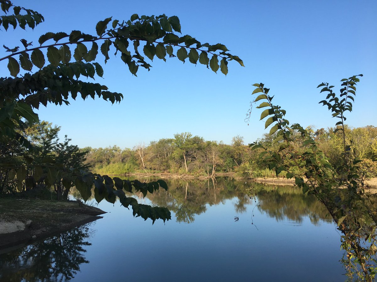 trinityparkc's tweet photo. Many thanks to the team @GWDal who led our group down the Elm Fork of the #TrinityRiver. 

#dallas 
#Trinityparkconservancy 
#canoeing https://t.co/Mz9ttDfW8B