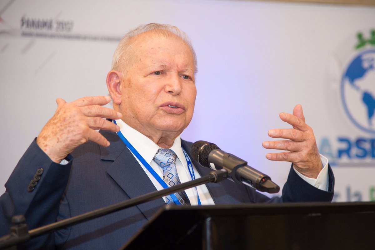 globalembpeace's tweet image. Miguel Bermudez: We have to make these young people use all their energy for their own benefit, of their family, and society. #CUMIPAZ