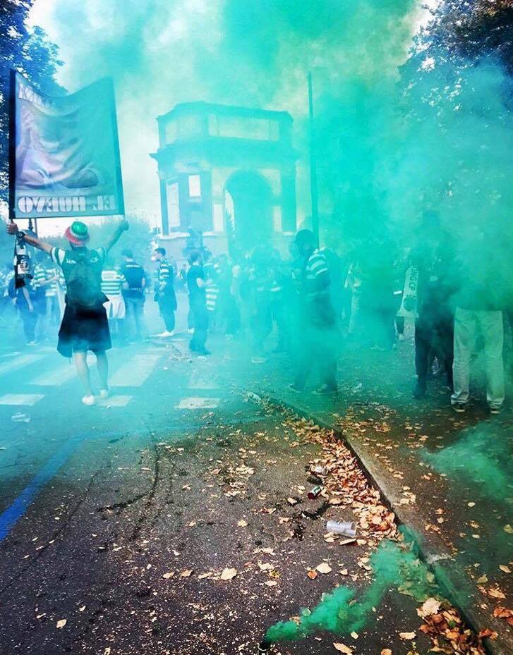 SCPAdeptos1906's tweet photo. Eternamente apaixonados. 💚 #TurimDeVerdeEBranco #DiaDeSporting https://t.co/0hzpVVREBI