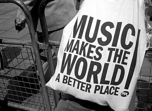 ssymarecords's tweet photo. Rock the Lyrics https://t.co/GpuwkwwSyf