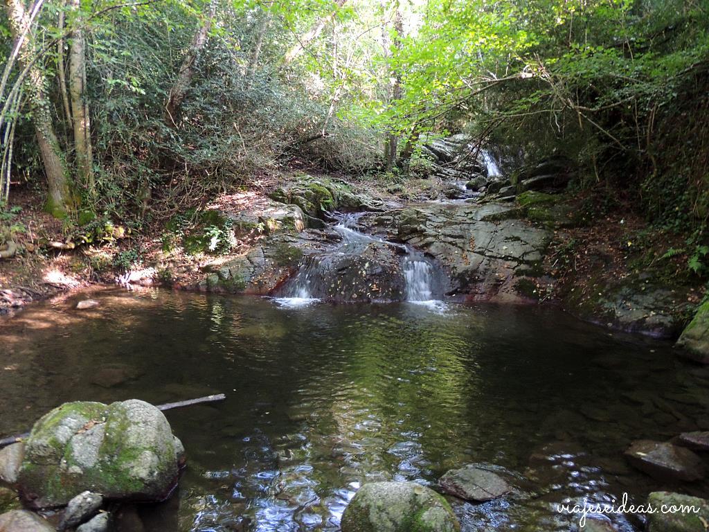 Estelamgm's tweet photo. Estos días se celebra el #ENSforum17 en el que se debate sobre #ecoturismo. Aquí mi viaje al #Montseny y #Osona: https://t.co/89q7wuh6oW https://t.co/VUPJ04VeCe