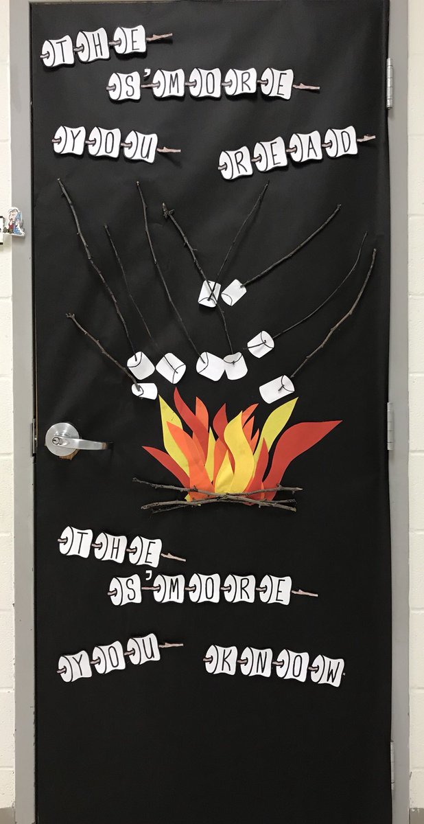 Door Decorating Contest 📖 #teamInterventionist <a href="/Title1_Roos/">Rebekah Lupkey</a>