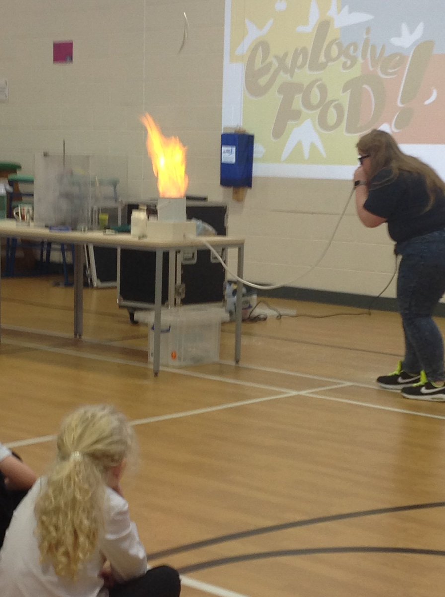 Warddykes's tweet photo. We had a fantastic time with Sarah-Jane from theRoyal Institution of Science yesterday! Very interesting and fun!#explosivefood https://t.co/D9NyCHhkTS