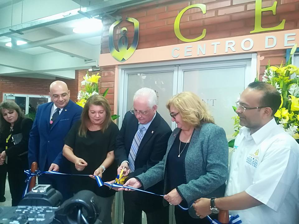 PresenciaUNAH's tweet photo. Inauguran Centro Tóxicológico #CENTOX @OPSOMS_Honduras https://t.co/i8qZBbLatV