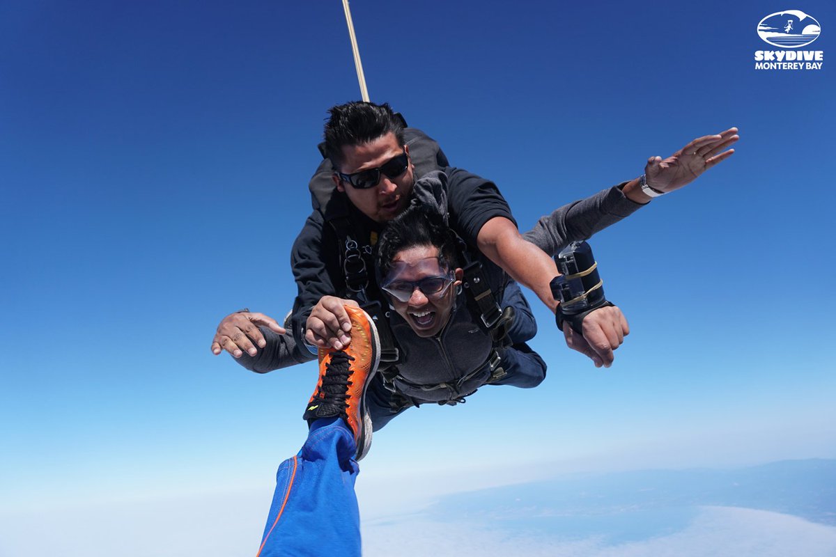 MontereySkydive's tweet photo. Making memories that last a lifetime! #JumpSMB #WednesdayWisdom https://t.co/5pZ3su6kOK