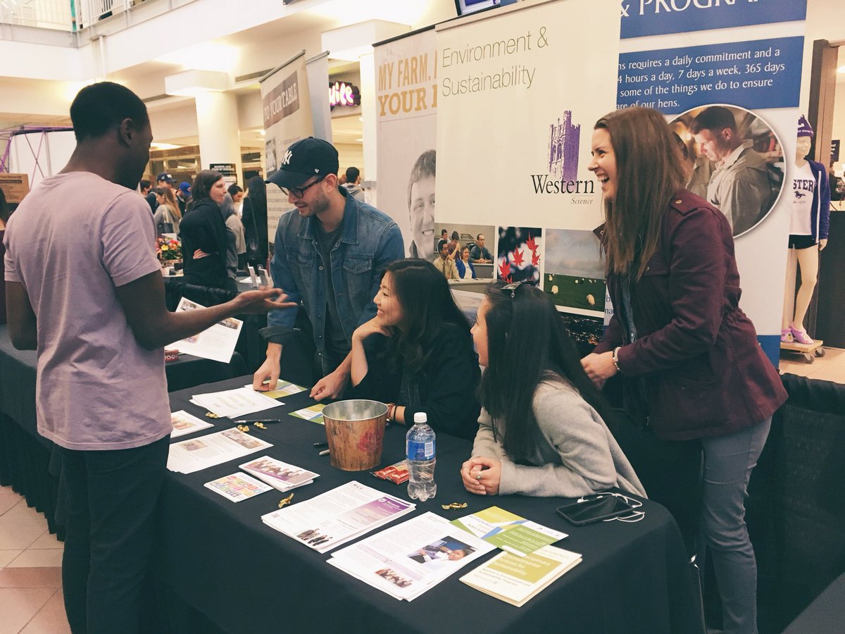 WesternuCES's tweet photo. Interested in learning more about @WesternU environmental programs? Stop by our booth in the UCC atrium! #EnviroWeek2017 #offtowestern https://t.co/BOraiL96hz