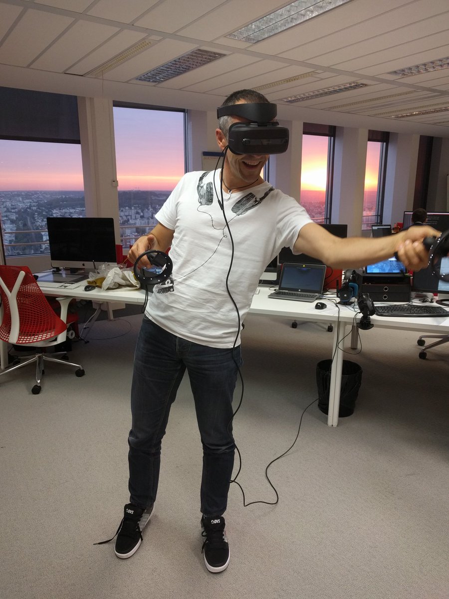 JKornobis's tweet photo. Wow effect #VR #microsoftVR https://t.co/QNgS0Fllau