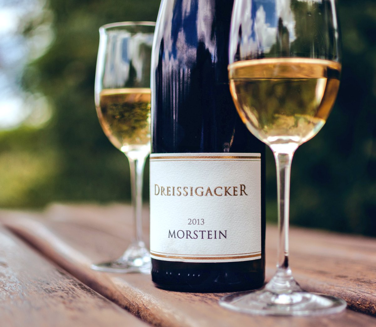 Rieslingheroes's tweet photo. We enjoyed the last rays of sunlight outside with this wonderful #dreissigacker #morstein #2013 #riesling from #rheinhessen πππ... #wine https://t.co/vdVY37abeZ