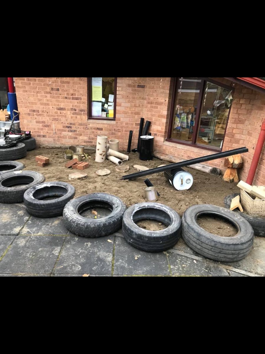 What a difference a couple of hours make! School Lane Children’s Centre <a href="/powyssch/">Ysgolion Powys</a> <a href="/tchristine740/">Christine Thomas</a> <a href="/NewtownBypass/">Newtown Bypass</a>