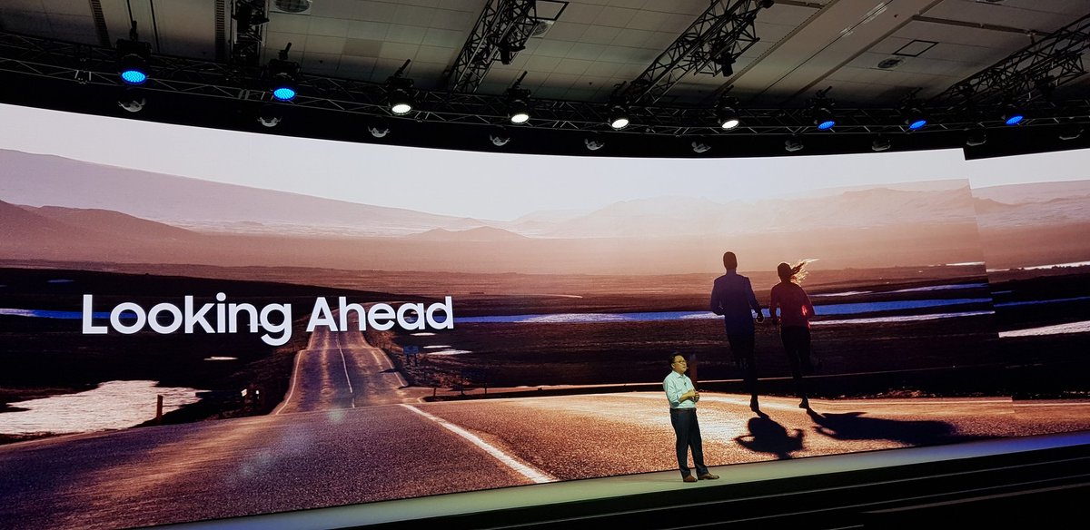 PHortiguela's tweet image. D.J. Kho "Tenemos que seguir innovando, no nos podemos parar". Comienza el Samsung Developer Conference #SDCC2017