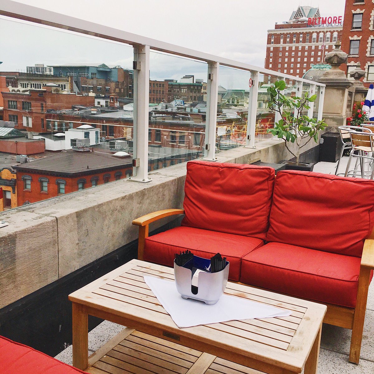 Romantic dinner with a view?Yes please! Enjoy our views on the Rooftop terrace. Call (401) 632-4904 to reserve your lounge today!