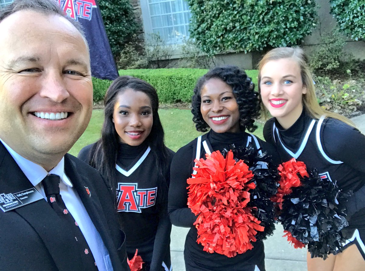 kdamp's tweet photo. Thanks to @AStateBands and @AStateSpirit for being a huge part of last night's recruiting dinner in Little Rock. You brought it! ❤️🐺🆙 https://t.co/FibAEveVn9