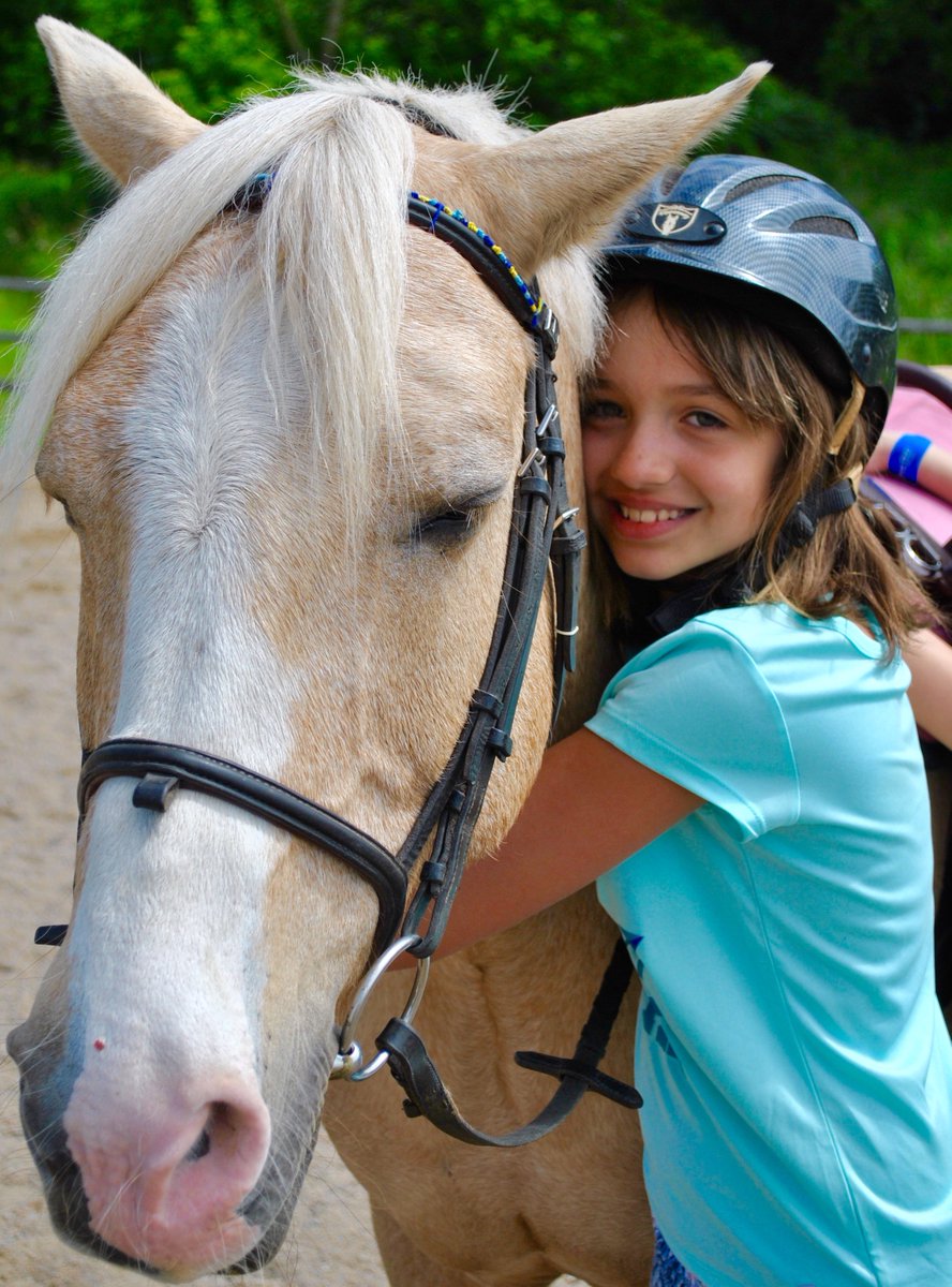 WhiteForestFarm's tweet photo. Ben loves his hugs!
#whiteforestfarm #thisponyisasaint #ridinglessons #poniesofinstagram https://t.co/NegFErK8Ca