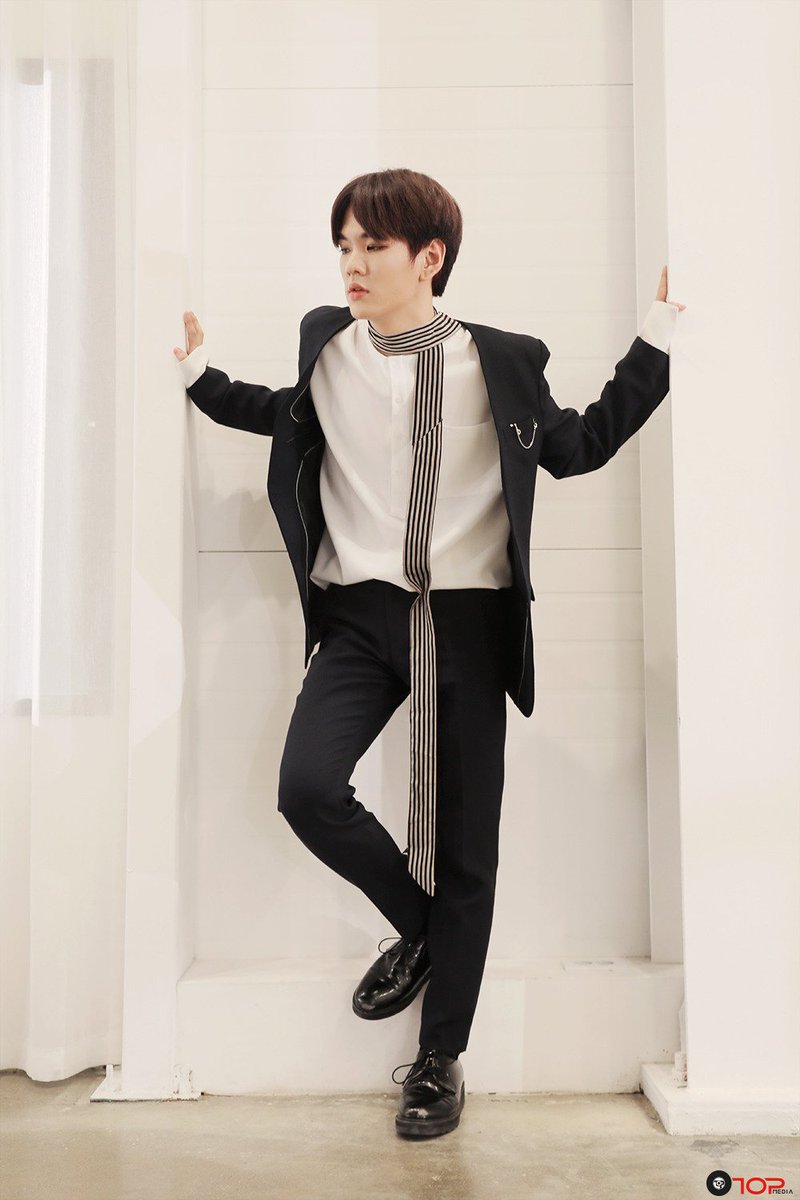 10tionSquad's tweet photo. #10tionTalk #up10tion #업텐션 #슈퍼모델 #supermodel  #hwanhee #환희 https://t.co/evy7VmJAaE