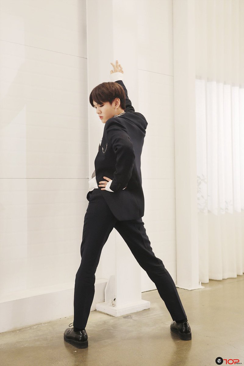 10tionSquad's tweet photo. #10tionTalk #up10tion #업텐션 #슈퍼모델 #supermodel  #hwanhee #환희 https://t.co/evy7VmJAaE