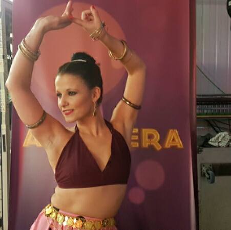 EuroTVprod's tweet photo. Gracias @MBflamenco, @aranchahoyosv y Sandra Rico por llenar el plató de @atuveraOficial de la mejor danza. #ATuVera10 https://t.co/2BPAx0ahYX