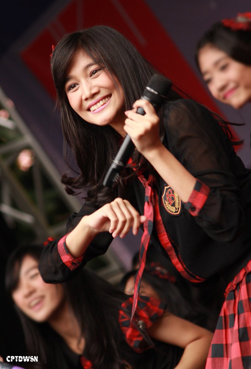 TryanHunter's tweet photo. Halo @FerliDjan π Semangat ya π @officialJKT48 yg mana aj. Salamnya buat @AyaJKT48_ yg ULTAH hari ini πππ @Pro2Jak #IndoPRO #HBD20thCahAYAku https://t.co/vltbyg6dnE