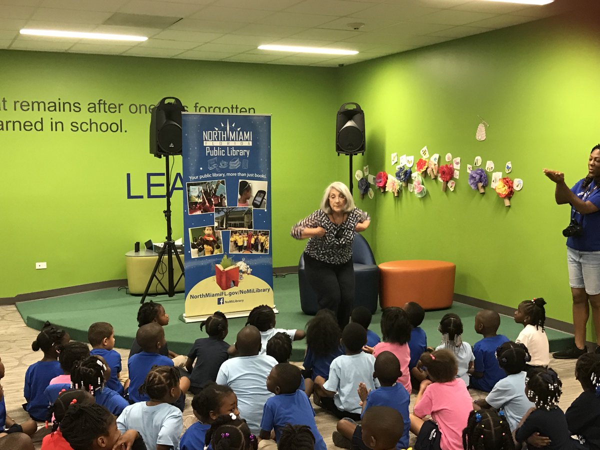 ELCMDM's tweet photo. Lots of βquackingβ going on @North Miami Library. #ReadfortheRecord #ELCMDM https://t.co/oTGODKutEJ