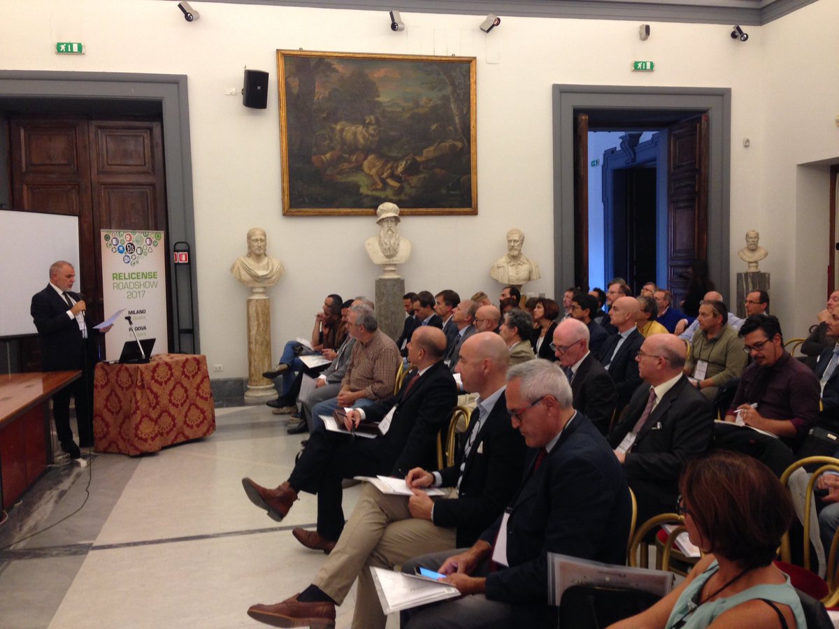 ReLicenseItalia's tweet photo. In #Campidoglio #PiccolaProtomoteca ora parliamo di #softwareusato #softwaredisecondamano #ReLicenseItalia #Deloitte,#Heussen #RomaSemplice https://t.co/11VX1VL71c
