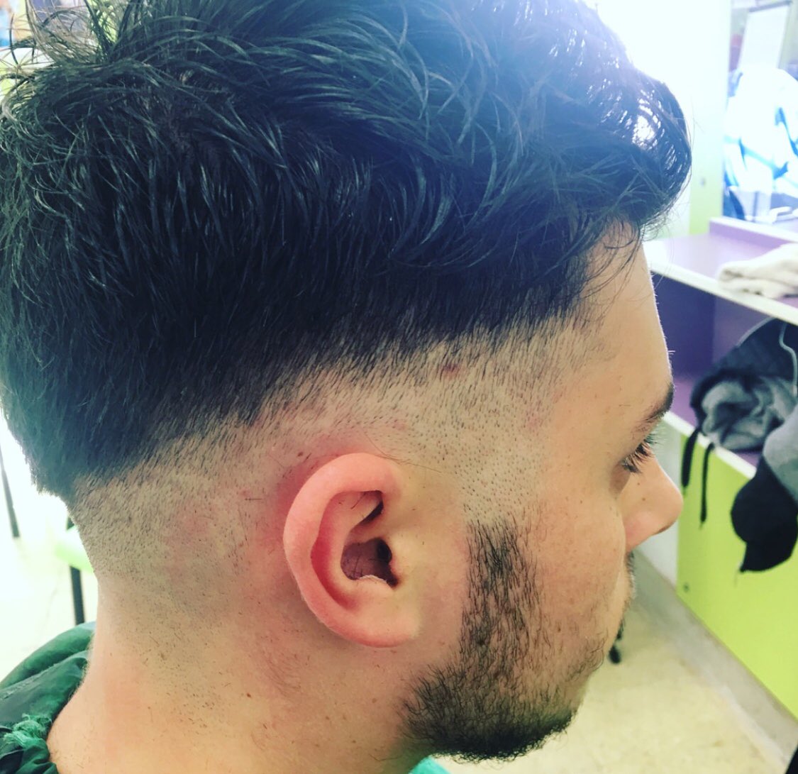 BrianCdm4's tweet photo. #Barbershop 💈💈 https://t.co/JTyzuLqjnI