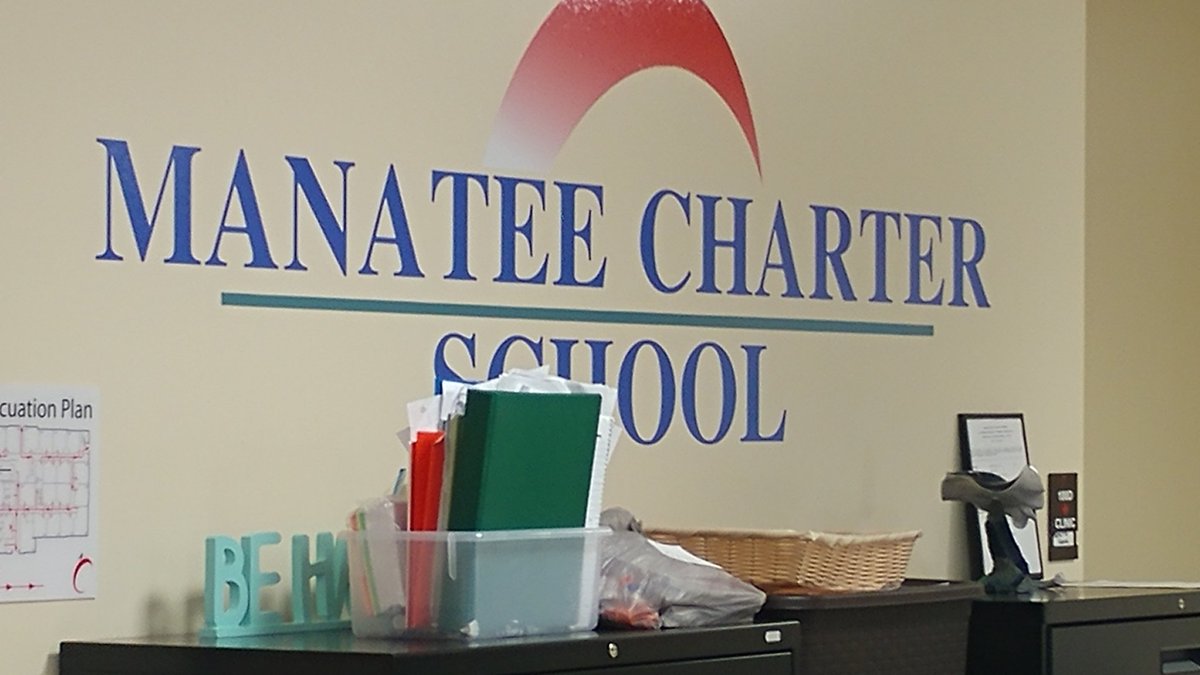 marybutlerabcd's tweet photo. #everydaycounts @Manateeschools @SuncoastCGLR Attendance Awareness Winning Poster PICKUP - Manatee Charter School. https://t.co/3Rk7FZwyB0