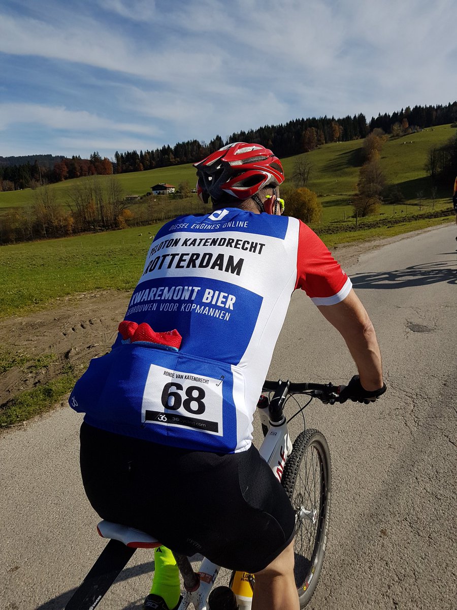 Je komt <a href="/PelotonK/">Peloton Katendrecht</a> ook overal tegen #Inzell