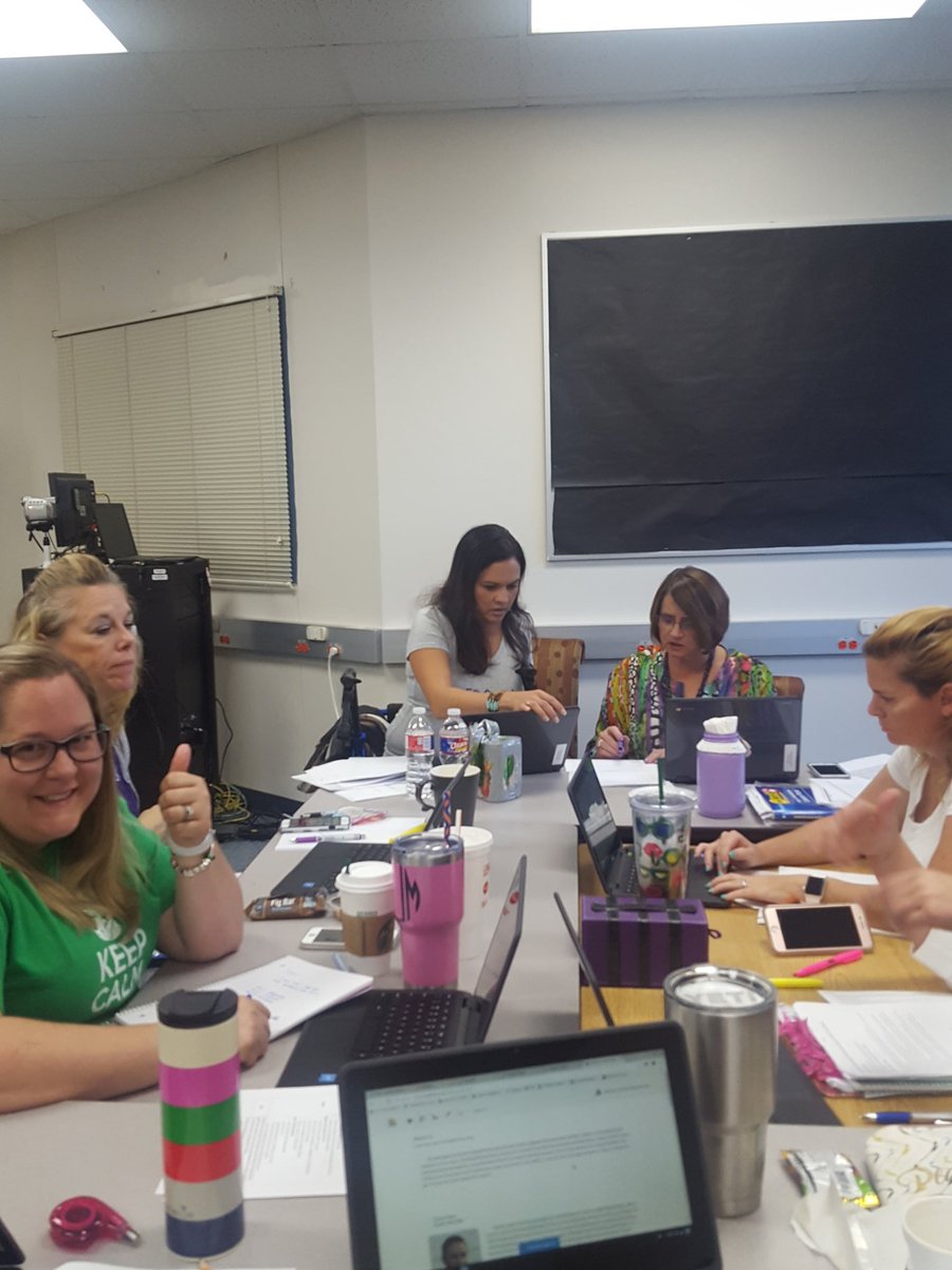 PlanoTeach05's tweet photo. Davis teachers use extended planning to create meaningful and intentional learning opportunities for students! #DavisGrows #DavisGrows5th https://t.co/Dkj62Yp3qh