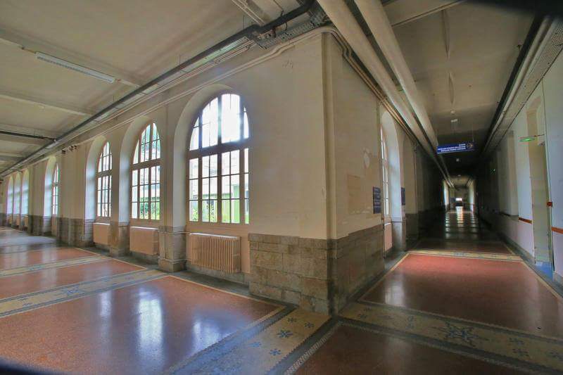 Rennesplus's tweet photo. Commerces, #foodcourt, #hostellerie, #spa : le renouveau de l'Hôtel Dieu à #Rennes https://t.co/dNHs5vgkVp