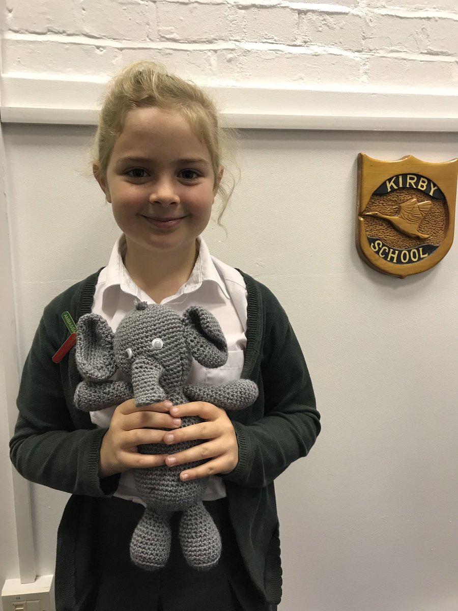 kirbyreach2's tweet image. Letters being written by our @VisibleLearning ambassadors to the kind lady who brought our characters to life! #learningdispositions