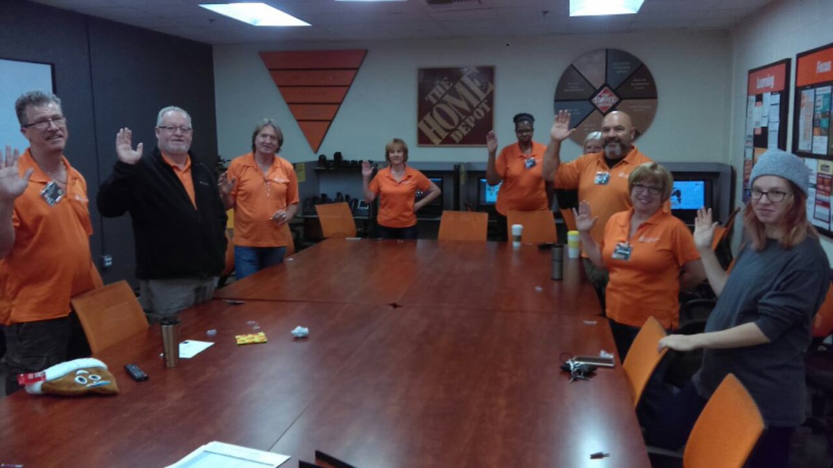 The MET Team in 6604-San Ramon continuing to make Safety Personal with the Safety Pledge this morning. Thank you team! <a href="/JStorrs91/">Jason Storrs</a>